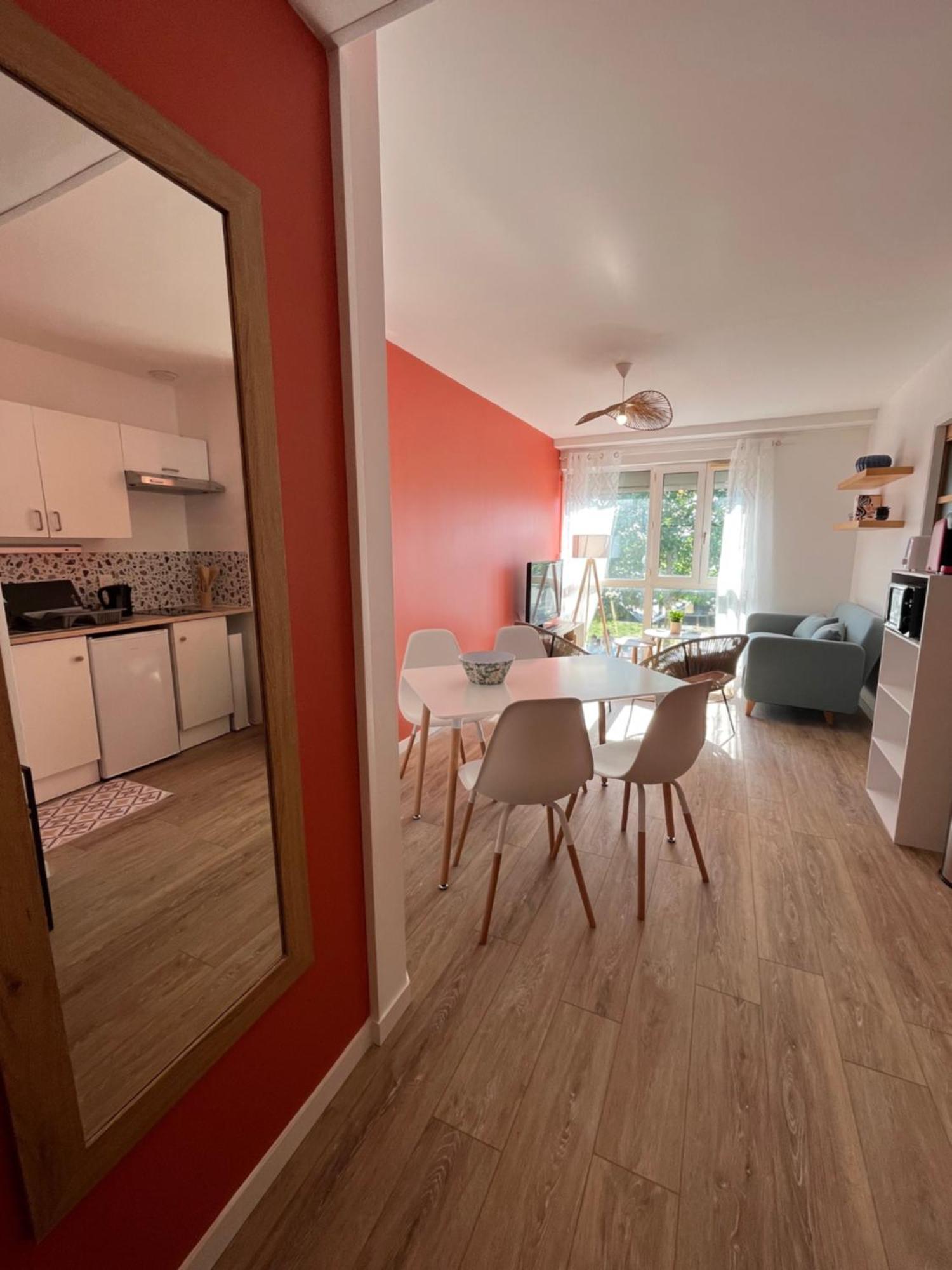 La Tour Saint-nicolas Appartement *